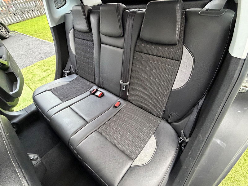 Peugeot 2008 1.6 e-HDi Allure SUV 5dr Diesel EGC Euro 5 (s/s) (92 ps) 5dr Automatic 2026