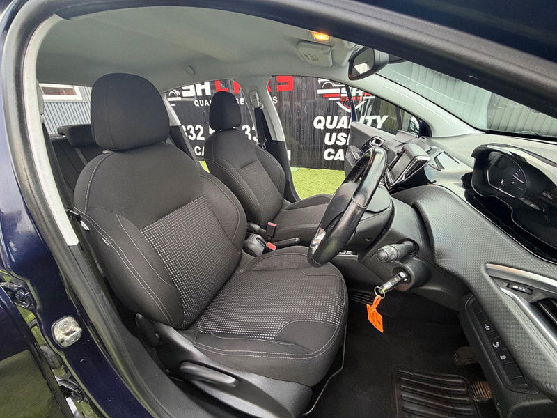 Peugeot 208 1.2 PureTech Allure Hatchback 5dr Petrol Manual Euro 6 (82 ps) 5dr Manual 2026