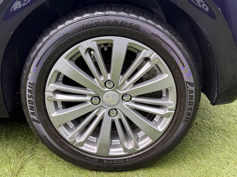 Peugeot 208 1.2 PureTech Allure Hatchback 5dr Petrol Manual Euro 6 (82 ps) 5dr Manual 2026