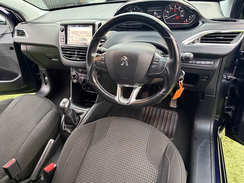 Peugeot 208 1.2 PureTech Allure Hatchback 5dr Petrol Manual Euro 6 (82 ps) 5dr Manual 2026