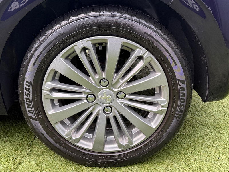 Peugeot 208 1.2 PureTech Allure Hatchback 5dr Petrol Manual Euro 6 (82 ps) 5dr Manual 2026