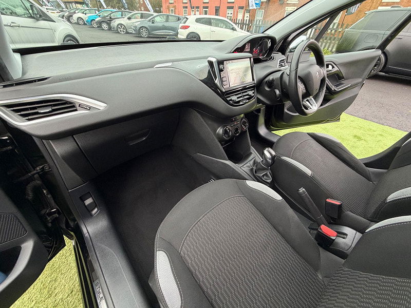 Peugeot 208 1.4 HDi Style Hatchback 5dr Diesel Manual Euro 5 (70 ps) 5dr Manual 2026