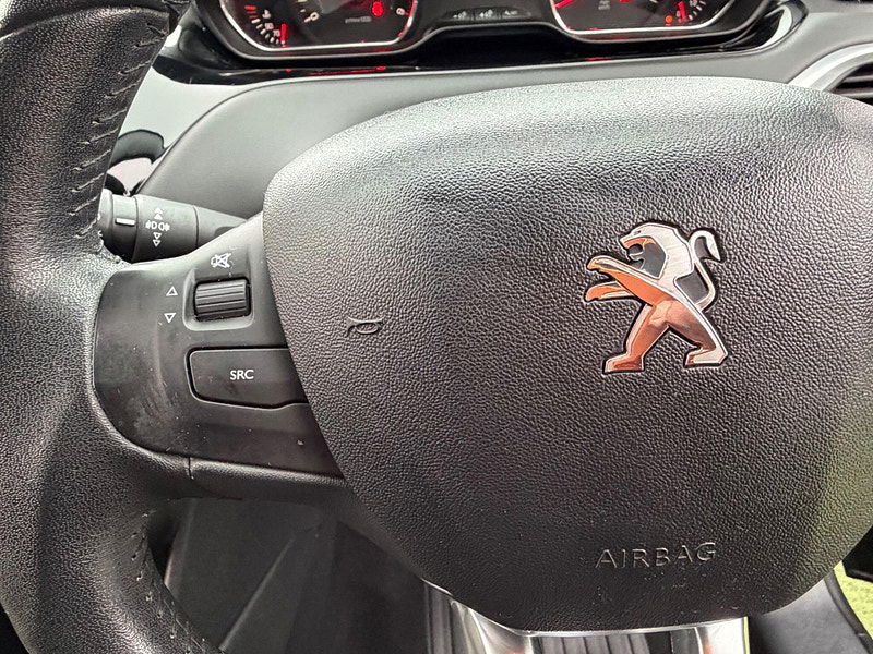 Peugeot 208 1.4 HDi Style Hatchback 5dr Diesel Manual Euro 5 (70 ps) 5dr Manual 2026