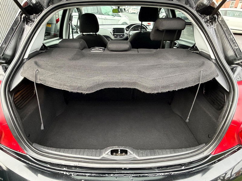 Peugeot 208 1.4 HDi Style Hatchback 5dr Diesel Manual Euro 5 (70 ps) 5dr Manual 2026