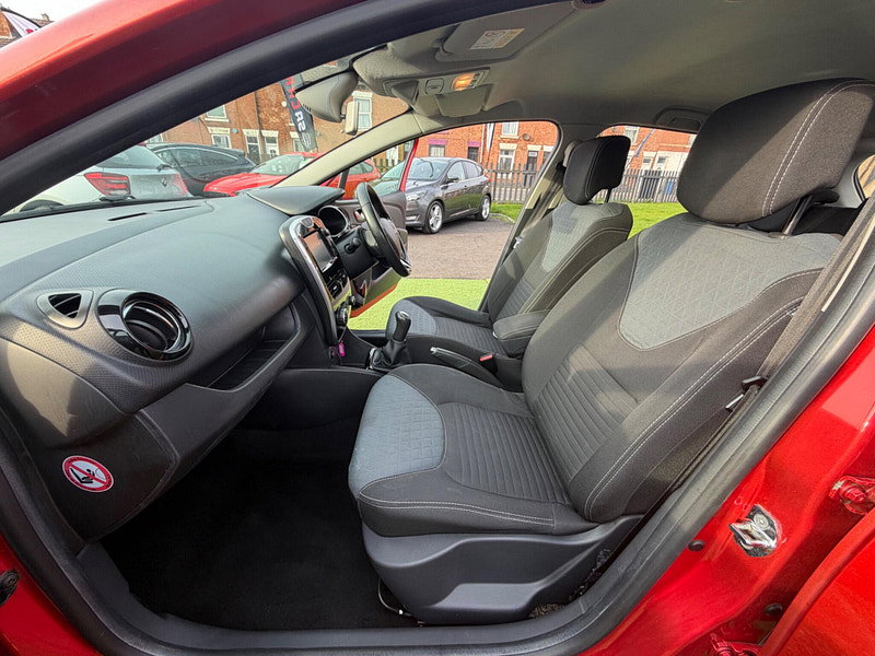 Renault Clio 1.5 dCi Dynamique S MediaNav Hatchback 5dr Diesel Manual Euro 5 (s/s) (90 ps) 5dr Manual 2026