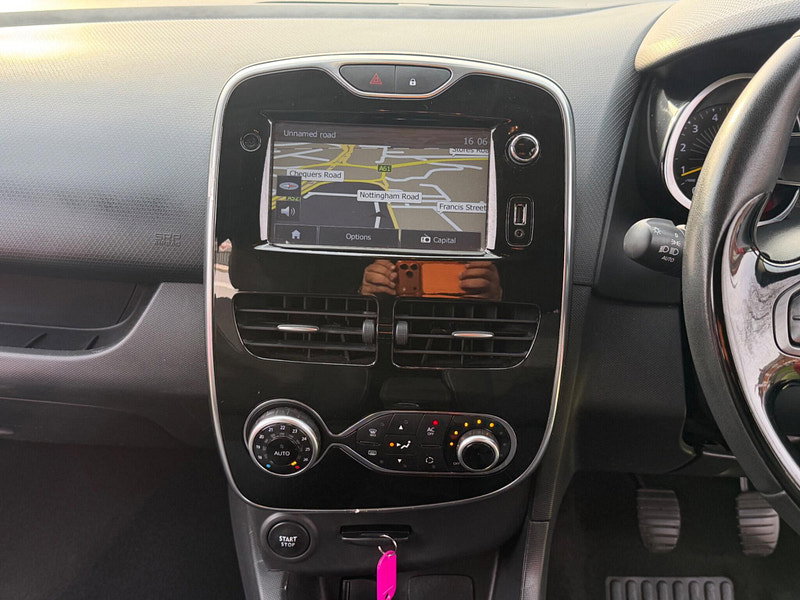 Renault Clio 1.5 dCi Dynamique S MediaNav Hatchback 5dr Diesel Manual Euro 5 (s/s) (90 ps) 5dr Manual 2026