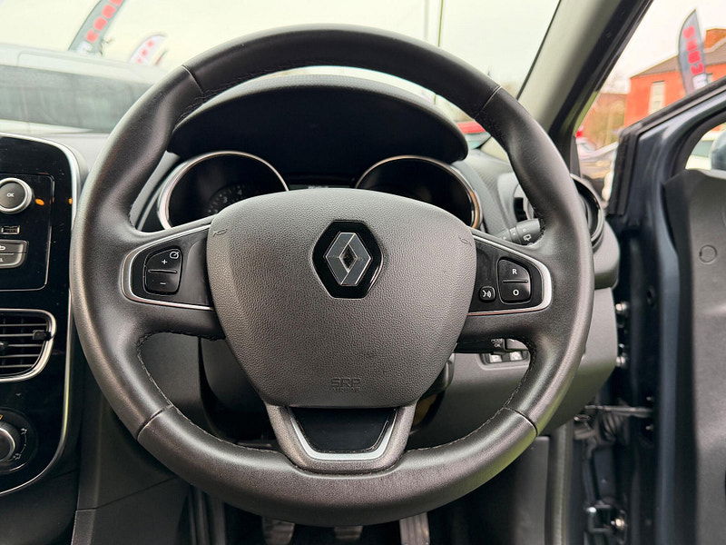 Renault Clio 1.5 dCi Play Hatchback 5dr Diesel Manual Euro 6 (s/s) (90 ps) 5dr Manual 2026