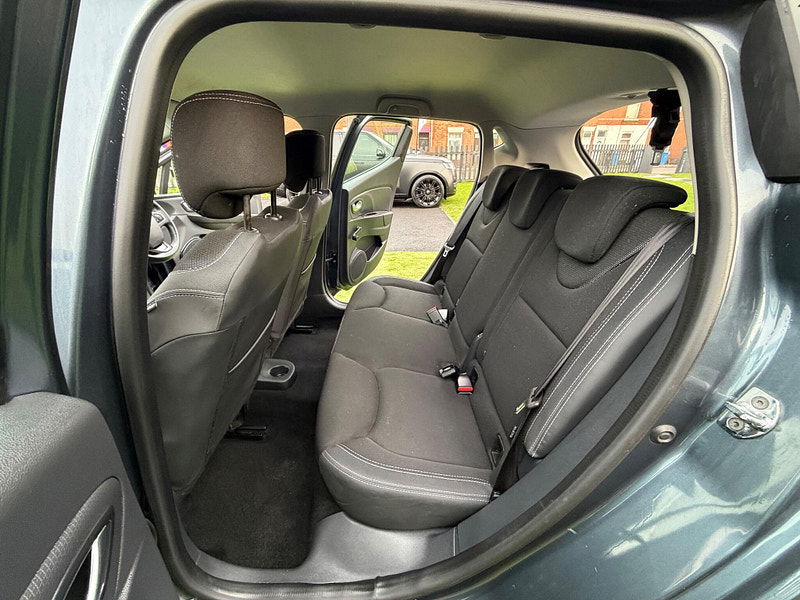 Renault Clio 1.5 dCi Play Hatchback 5dr Diesel Manual Euro 6 (s/s) (90 ps) 5dr Manual 2026