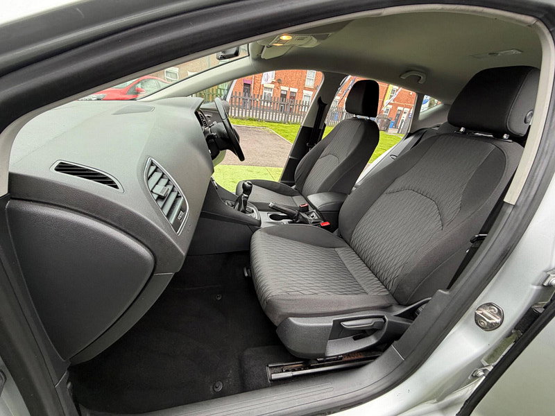 Seat Leon 1.6 TDI CR SE Euro 5 (s/s) 5dr 5dr Manual 2026