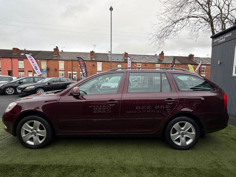 Skoda Octavia 1.4 TSI Elegance Estate 5dr Petrol DSG Euro 5 (122 ps) 5dr Automatic 2026