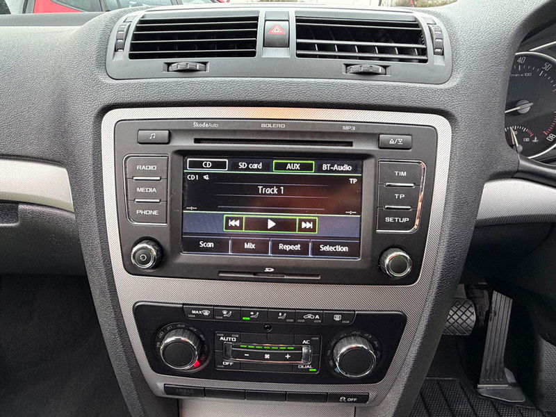 Skoda Octavia 1.4 TSI Elegance Estate 5dr Petrol DSG Euro 5 (122 ps) 5dr Automatic 2026