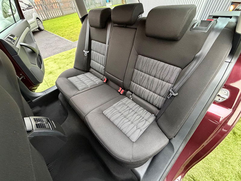 Skoda Octavia 1.4 TSI Elegance Estate 5dr Petrol DSG Euro 5 (122 ps) 5dr Automatic 2026