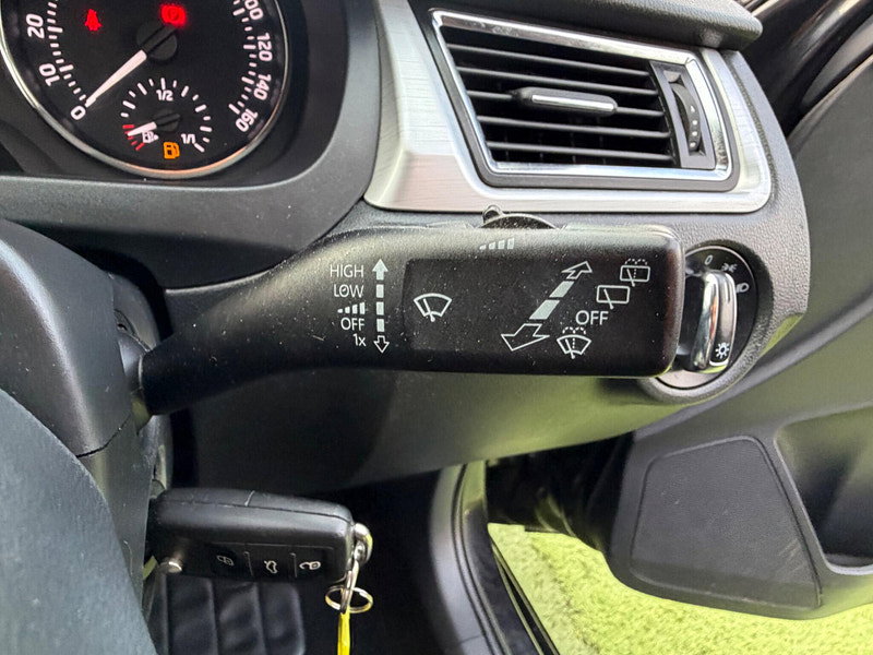 Skoda Rapid Spaceback 1.2 TSI Elegance Hatchback 5dr Petrol Manual Euro 5 (105 ps) 5dr Manual 2026