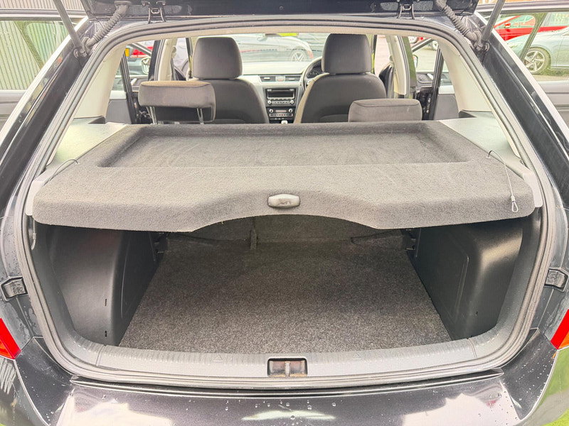 Skoda Rapid Spaceback 1.2 TSI Elegance Hatchback 5dr Petrol Manual Euro 5 (105 ps) 5dr Manual 2026