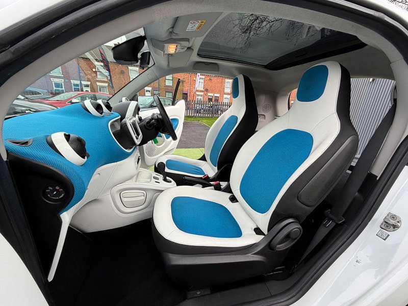 Smart ForTwo 1.0 Proxy (Premium Plus) Coupe 2dr Petrol Twinamic Euro 6 (s/s) (71 ps) 2dr Automatic 2026