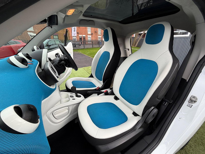 Smart ForTwo 1.0 Proxy (Premium Plus) Coupe 2dr Petrol Twinamic Euro 6 (s/s) (71 ps) 2dr Automatic 2026