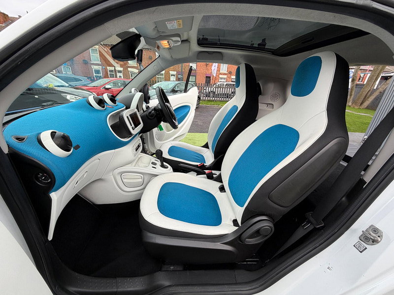 Smart ForTwo 1.0 Proxy (Premium Plus) Coupe 2dr Petrol Twinamic Euro 6 (s/s) (71 ps) 2dr Automatic 2026