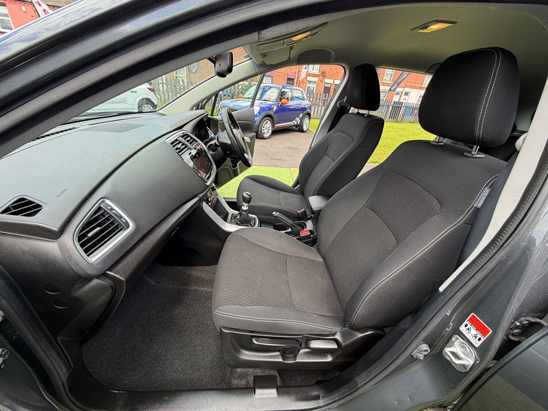 Suzuki SX4 S-Cross 1.6 DDiS SZ-T SUV 5dr Diesel Manual Euro 6 (s/s) (120 ps) 5dr Manual 2026