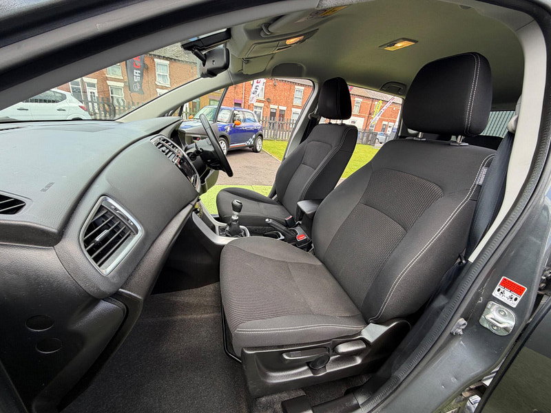 Suzuki SX4 S-Cross 1.6 DDiS SZ-T SUV 5dr Diesel Manual Euro 6 (s/s) (120 ps) 5dr Manual 2026