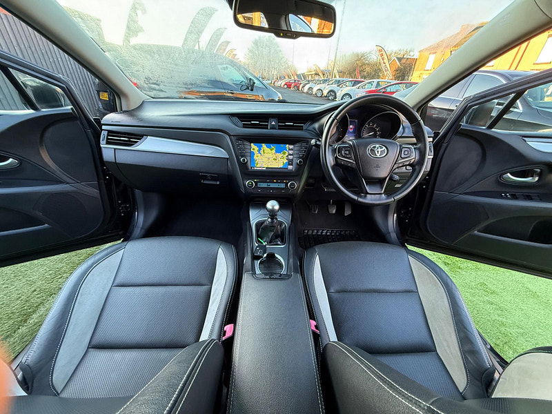 Toyota Avensis 2.0 D-4D Business Edition Plus Saloon 4dr Diesel Manual Euro 6 (s/s) (143 ps) 4dr Manual 2025