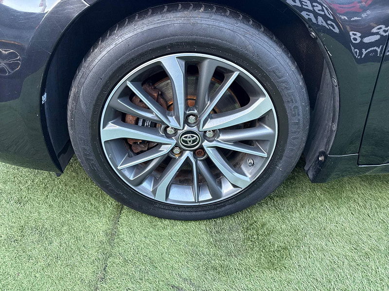 Toyota Avensis 2.0 D-4D Business Edition Plus Saloon 4dr Diesel Manual Euro 6 (s/s) (143 ps) 4dr Manual 2025