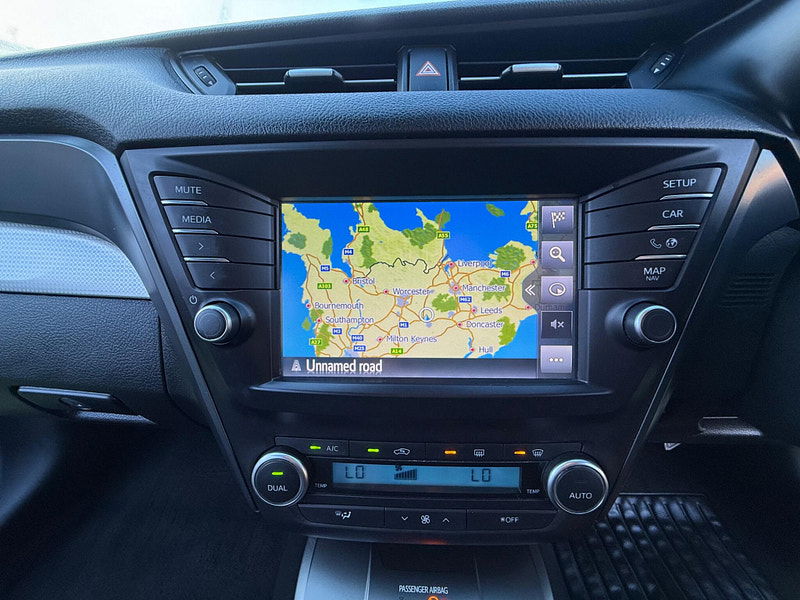 Toyota Avensis 2.0 D-4D Business Edition Plus Saloon 4dr Diesel Manual Euro 6 (s/s) (143 ps) 4dr Manual 2025