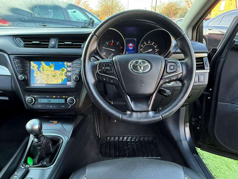 Toyota Avensis 2.0 D-4D Business Edition Plus Saloon 4dr Diesel Manual Euro 6 (s/s) (143 ps) 4dr Manual 2025