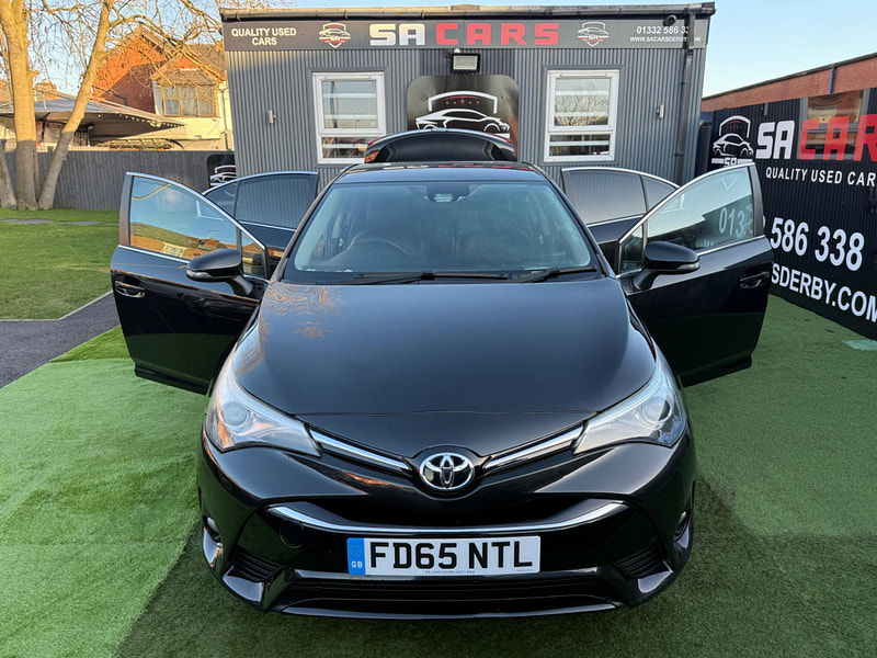 Toyota Avensis 2.0 D-4D Business Edition Plus Saloon 4dr Diesel Manual Euro 6 (s/s) (143 ps) 4dr Manual 2025