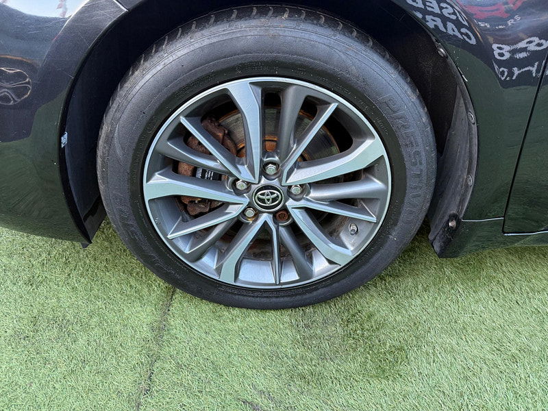 Toyota Avensis 2.0 D-4D Business Edition Plus Saloon 4dr Diesel Manual Euro 6 (s/s) (143 ps) 4dr Manual 2025