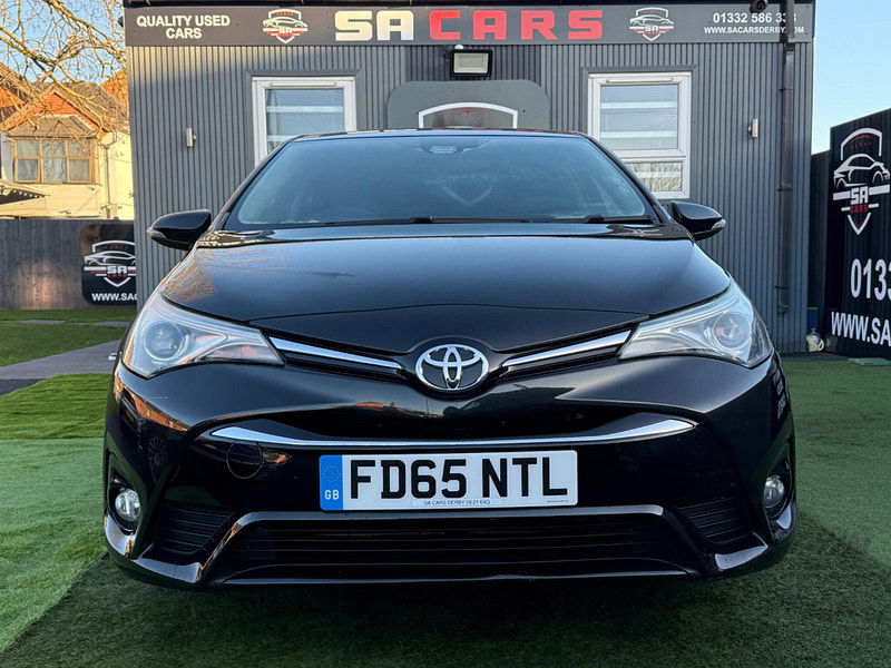 Toyota Avensis 2.0 D-4D Business Edition Plus Saloon 4dr Diesel Manual Euro 6 (s/s) (143 ps) 4dr Manual 2025