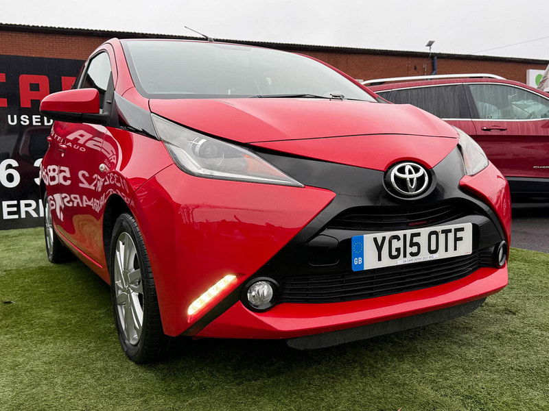 Toyota Aygo 1.0 VVT-i x-pression Hatchback 5dr Petrol Manual Euro 5 Euro 5 (68 ps) 5dr Manual 2025