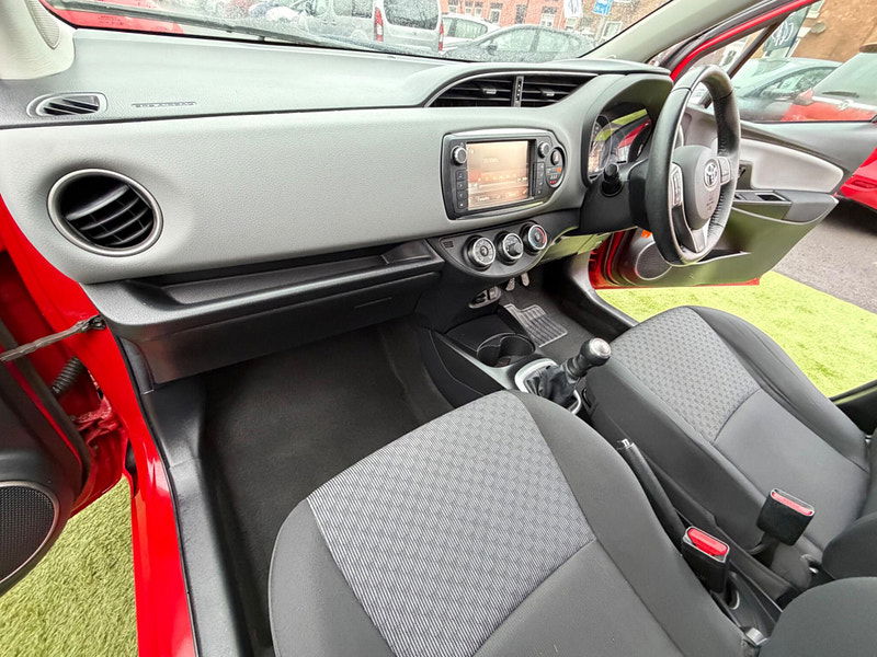 Toyota Yaris 1.0 VVT-i Icon Hatchback 5dr Petrol Manual Euro 6 (69 ps) 5dr Manual 2026