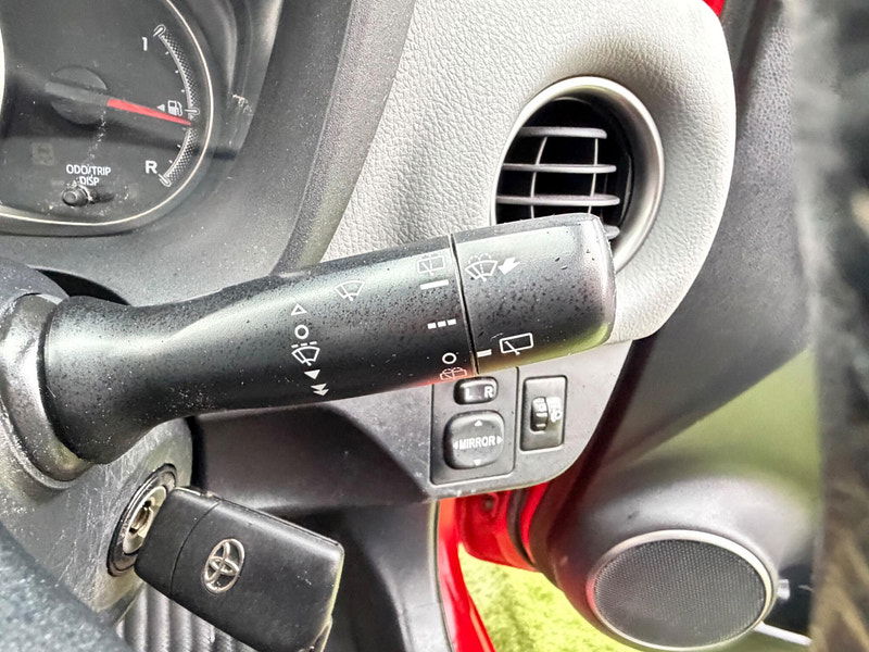 Toyota Yaris 1.0 VVT-i Icon Hatchback 5dr Petrol Manual Euro 6 (69 ps) 5dr Manual 2026