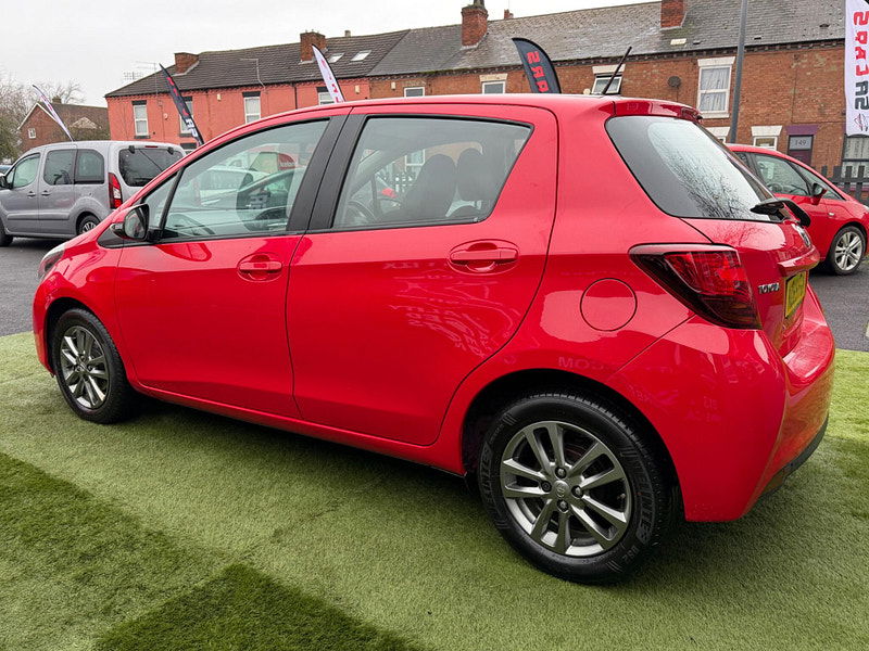 Toyota Yaris 1.0 VVT-i Icon Hatchback 5dr Petrol Manual Euro 6 (69 ps) 5dr Manual 2026