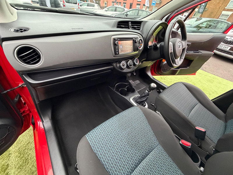 Toyota Yaris 1.33 Dual VVT-i TR Hatchback 5dr Petrol Manual Euro 5 (101 ps) 5dr Manual 2026