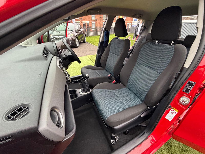 Toyota Yaris 1.33 Dual VVT-i TR Hatchback 5dr Petrol Manual Euro 5 (101 ps) 5dr Manual 2026
