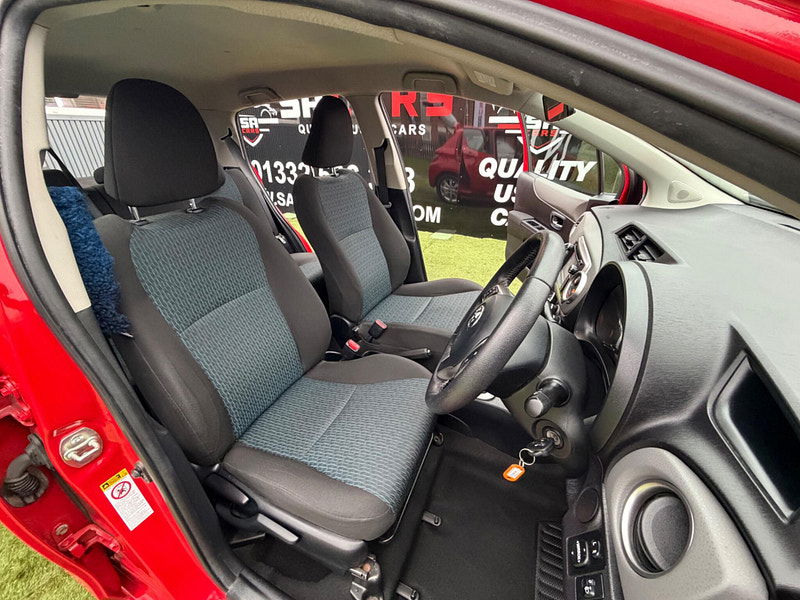 Toyota Yaris 1.33 Dual VVT-i TR Hatchback 5dr Petrol Manual Euro 5 (101 ps) 5dr Manual 2026