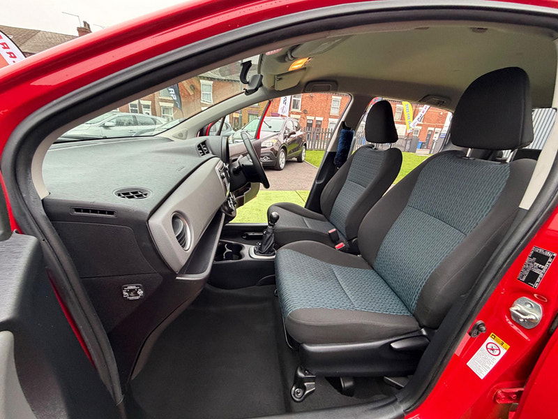 Toyota Yaris 1.33 Dual VVT-i TR Hatchback 5dr Petrol Manual Euro 5 (101 ps) 5dr Manual 2026