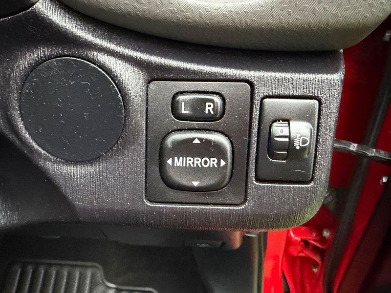 Toyota Yaris 1.33 Dual VVT-i TR Hatchback 5dr Petrol Manual Euro 5 (101 ps) 5dr Manual 2026