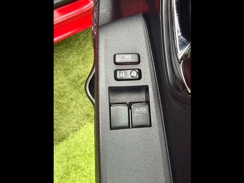 Toyota Yaris 1.33 Dual VVT-i TR Hatchback 5dr Petrol Manual Euro 5 (101 ps) 5dr Manual 2026