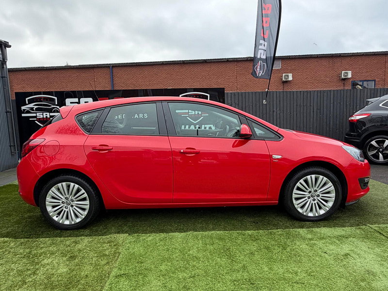 Vauxhall Astra 1.4 16v Energy Hatchback 5dr Petrol Manual Euro 5 (100 ps) 5dr Manual 2026