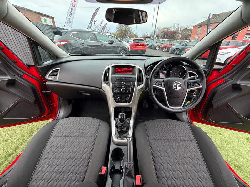 Vauxhall Astra 1.4 16v Energy Hatchback 5dr Petrol Manual Euro 5 (100 ps) 5dr Manual 2026