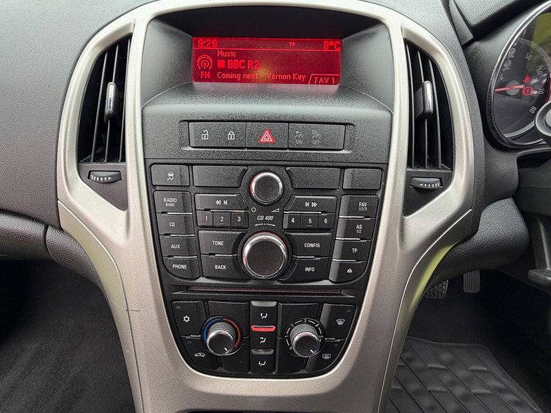 Vauxhall Astra 1.4 16v Energy Hatchback 5dr Petrol Manual Euro 5 (100 ps) 5dr Manual 2026