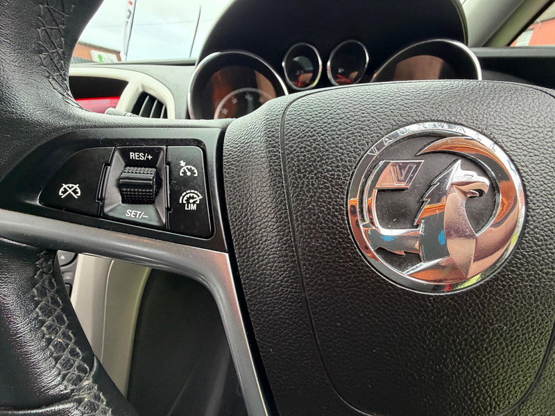 Vauxhall Astra 1.4 16v Energy Hatchback 5dr Petrol Manual Euro 5 (100 ps) 5dr Manual 2026