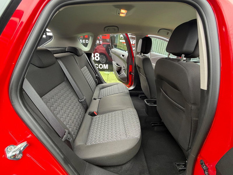 Vauxhall Astra 1.4 16v Energy Hatchback 5dr Petrol Manual Euro 5 (100 ps) 5dr Manual 2026