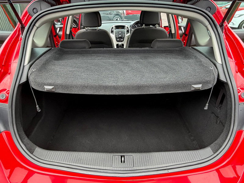 Vauxhall Astra 1.4 16v Energy Hatchback 5dr Petrol Manual Euro 5 (100 ps) 5dr Manual 2026