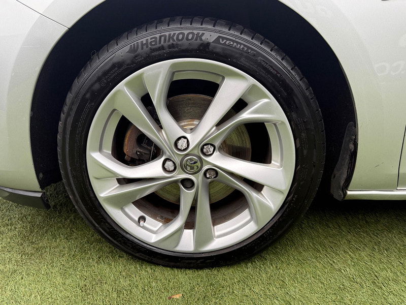 Vauxhall Astra 1.6 CDTi BlueInjection SRi Hatchback 5dr Diesel Manual Euro 6 (s/s) (136 ps) 5dr Manual 2025