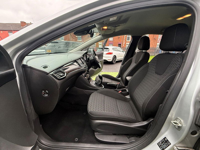 Vauxhall Astra 1.6 CDTi BlueInjection SRi Hatchback 5dr Diesel Manual Euro 6 (s/s) (136 ps) 5dr Manual 2025