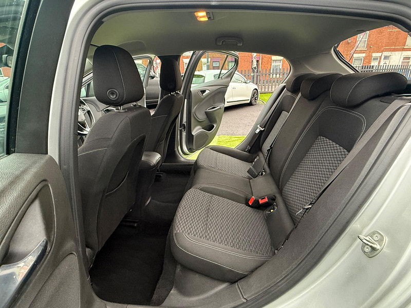 Vauxhall Astra 1.6 CDTi BlueInjection SRi Hatchback 5dr Diesel Manual Euro 6 (s/s) (136 ps) 5dr Manual 2025