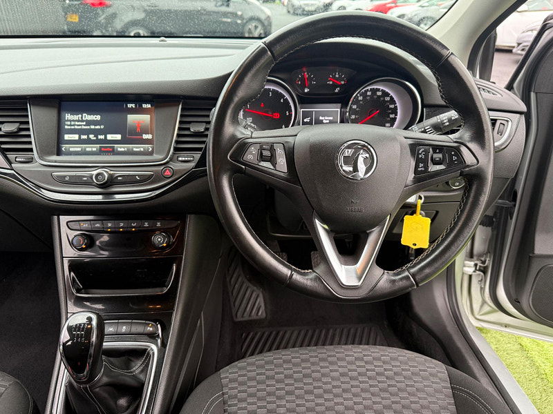 Vauxhall Astra 1.6 CDTi BlueInjection SRi Hatchback 5dr Diesel Manual Euro 6 (s/s) (136 ps) 5dr Manual 2025